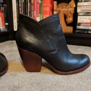 Kork-Ease Castaneda Booties